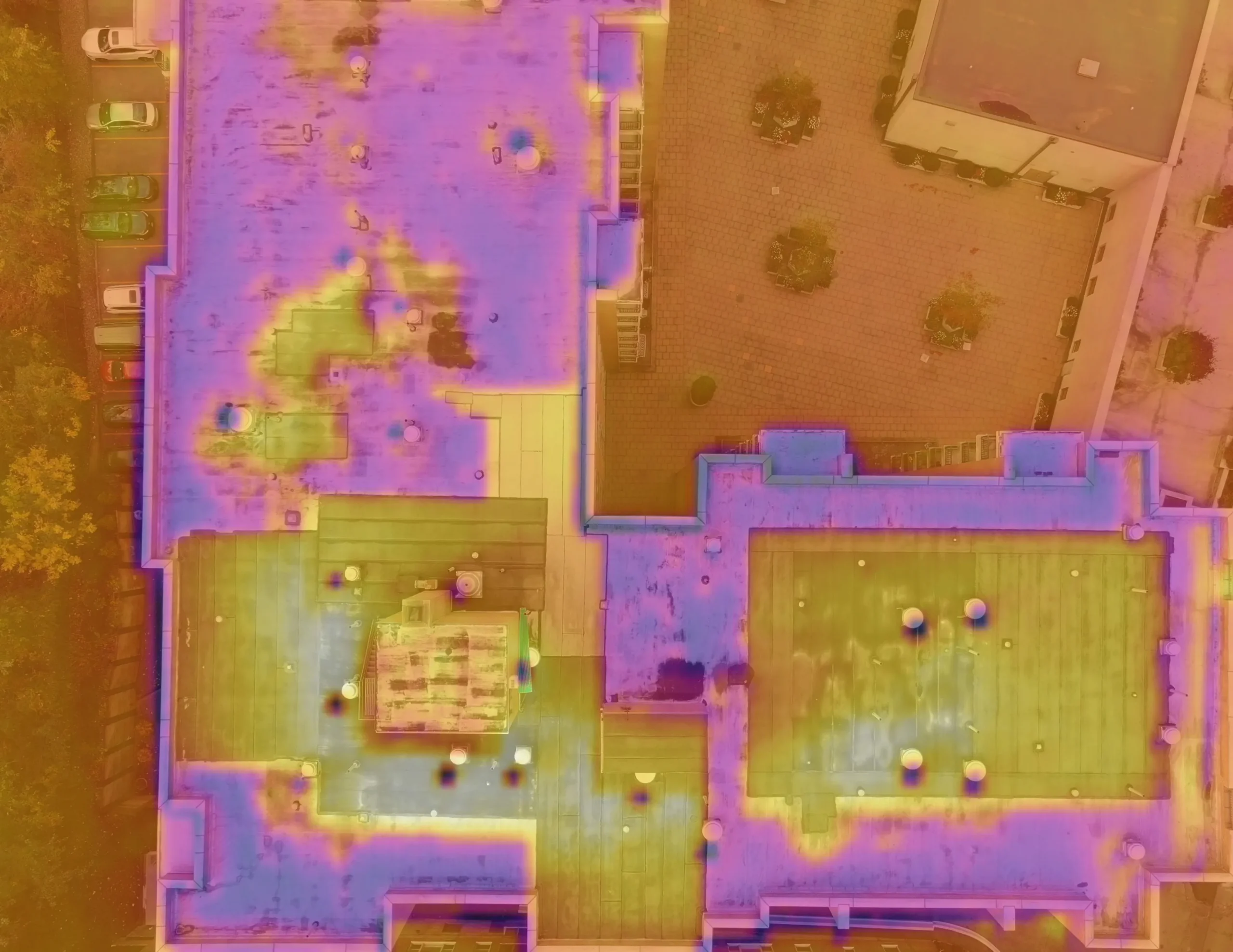 Industrial complex with roof ponding detected using thermal imaging